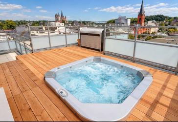 Penthouse in Limburg - 201 m², großzügige Dachterrassen, Whirlpool und Domblick