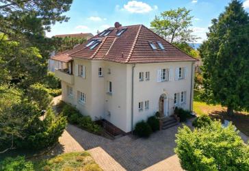 Vorschaubild Villa