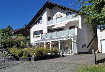 Zweifamilienhaus plus Appartement - Provisionsfrei