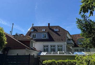 Schleswig: Kapitalanlage in Bestlage - Gepflegte Eigentumswohnung mit Loggia