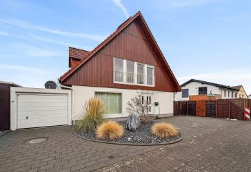 Viel Platz, viele Möglichkeiten - Einfamilienhaus mit PV und Einliegeroption