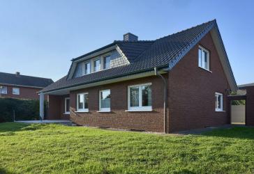 Viel Platz. Viele Möglichkeiten. Energieklasse A - großzügiges Familienhaus in Rietberg-Neuenkirchen