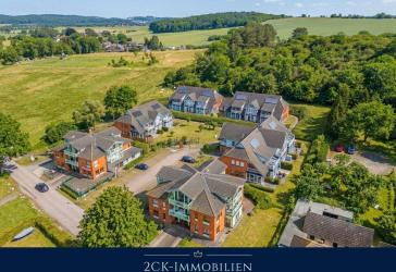 2,5 Zimmer Ferienwohnung in Seedorf am Neuensiener See! Seeblick, Tiefgarage, Terrasse, Wintergarten