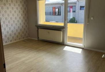 Moderne 4-ZKB-Wohnung mit Balkon 110 m²Stellplatz oder Garage