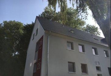 Komplett renovierte 2,50-Zimmer-Wohnung mit Balkon