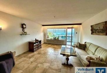 Bezugsfreie 3,5-Zimmer-Wohnung mit Teilsee- und Bergsicht