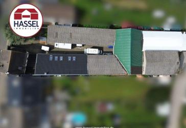 Perfekt für Handwerk und Gewerbe: Hallen, Freiflächen und Wohnhaus. Ihr neuer Wirkungskreis !