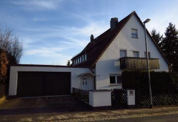 Viel Platz für die ganze Familie - Zweifamilienhaus in Lauf an der Pegnitz