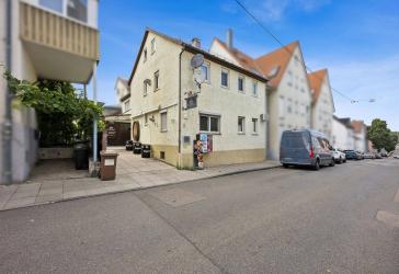 Kapitalanleger aufgepasst - vollvermietetes Wohn- und Geschäftshaus in Stuttgart-Zuffenhausen