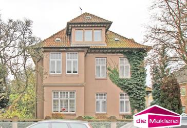 Entkernte, historische Altbauvilla mit Erweiterungspotenzial und Neubaumöglichkeit