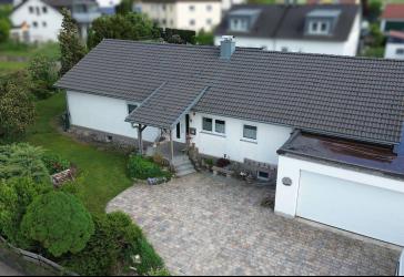 STOP! Warum neu bauen? Tolles Einfamilienhaus in ruhiger Wohnlage wartet auf Sie