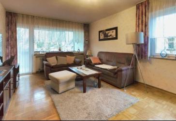Vermietete 4-Zimmer-Wohnung mit zwei Balkonen, Garage und Aufzug