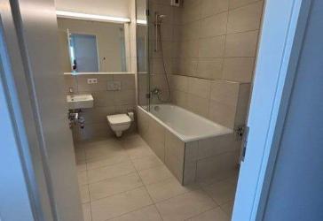 lichtdurchflutete 3 Zimmer Dachgeschoßwohnung mit Terrasse