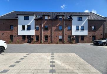 Exklusive Kapitalanlage in Bunde - modernes Mehrfamilienhaus mit Einbauküchen (Vollvermietet)