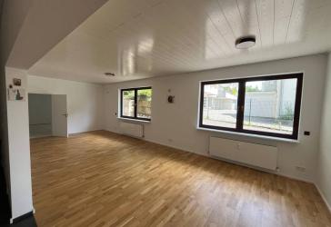 Büro/Praxis in ruhiger Weinberglage von Korb-Kleinheppach
