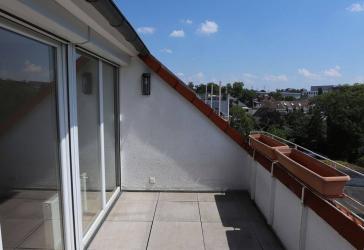 Modern renovierte 2-Zimmer-Dachgeschosswohnung im beliebten Johannesviertel in Darmstadt