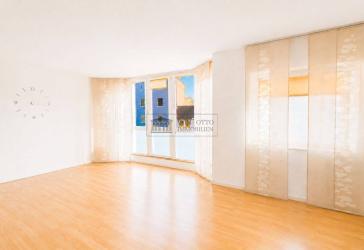 Helles Wohnglück mit Balkon & Stellplatz