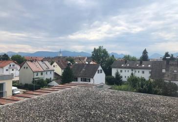 Penthousewohnung in Rosenheim mit Vorbescheid zur Aufstockung zu Verkaufen