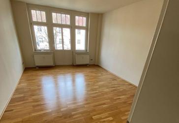 Charmante 3-Zimmer Wohnung mit 2 Balkonen in Dresden-Gruna