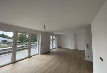 Attraktive 3 Zimmer Wohnung im 1.OG mit Dachterasse in Kempen, St.Hubert