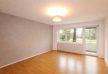 Freie & gepflegte 2-Zimmer-Wohnung im Hochparterre mit Balkon! Erbbaurecht bis 2067!