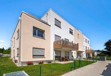 Schöne 2 Zimmer Wohnung mit eigenem Garten