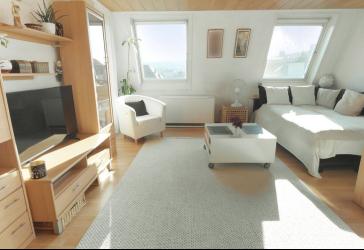 Charmante Dachgeschoßwohnung mit Dachloggia