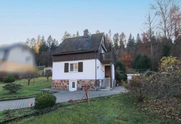 Charmantes Einfamilienhaus im Grünen - ruhige Sackgassenlage mit großem Grundstück