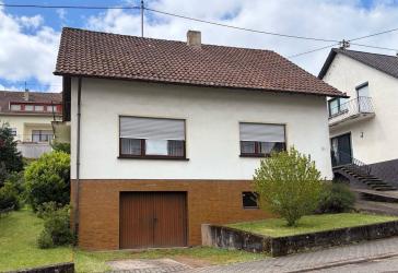 Freistehendes Einfamilienhaus in begehrter Wohnlage von Dillingen-Diefflen