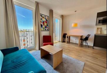 Helle 1-Zimmer-Wohnung mit Balkon und EBK - komplett möbliert!