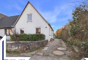 Doppelhaushälfte zum Kauf in 24235 Laboe | Lütt Immobilien Kiel | Provisionsfrei für Kaufende