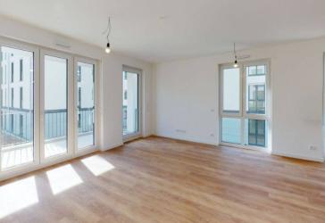 Viel Platz zum Wohlfühlen: 3 Zimmer mit Dusche, Badewanne und Balkon!
