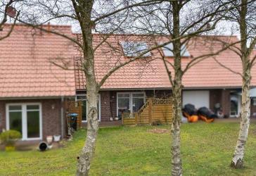 Barrierefreies Seniorenwohnhaus mit Ausbaureserve im Dachgeschoss