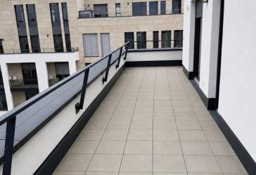 Exklusive 4-Zimmer-Dachgeschosswohnung mit großer Dachterrasse & Elternsuite mit eigenem Bad
