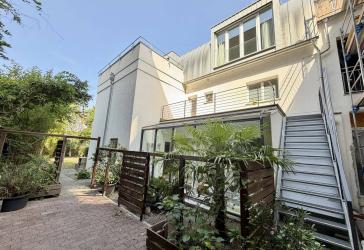 Zentral gelegenes Stadthaus in ruhiger Hoflage