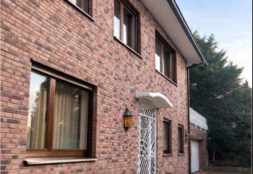 Geräumiges Einfamilienhaus mit großem Garten in AC Haaren