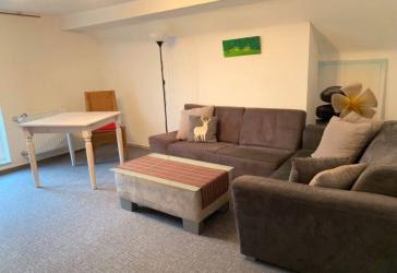 2-Zimmer Dachgeschoss Wohnung auf Zeit zu vermieten (bis 6 Monate)