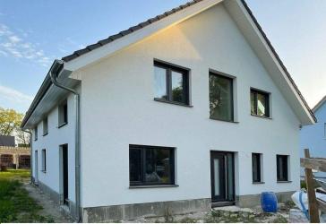Großes Architekten-Ausbauhaus in Schulzendorf zu verkaufen