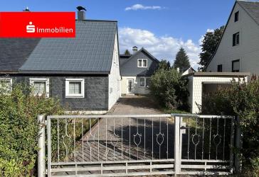 ZWEI IN EINEM - Altbau um Neubau ergänzt