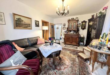 Ankommen & Wohlfühlen - Charmante 4-Zimmer-Wohnung im Erdgeschoss mit Stellplatz