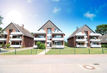 ***Leerstehende 3-Zimmer-Wohnung mit Stellplatz und Kellerraum in 6-Parteien-Haus***