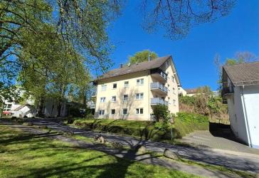 7-Parteienhaus in zentraler Lage
