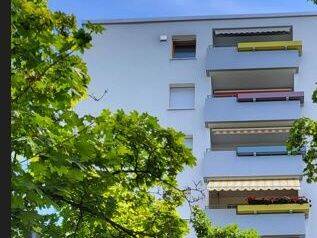 Über den Dächern der Stadt- Penthouse 3 ZKB im 8. OG mit Balkon, Traumweitblick und Top-Energiewert