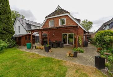 Haus mit Garten und Garage in ruhiger Lage Geestland/Langen - als Wohnungseigentum (WEG)