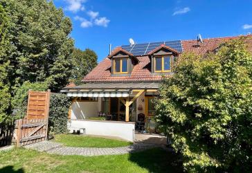 Top gepflegte Doppelhaushälfte mit Garage und PV Anlage in Au/Hallertau