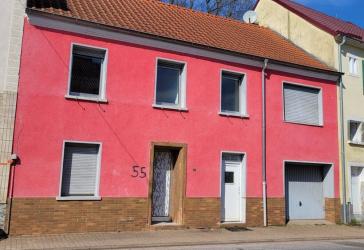 Honzrath: Reihenmittelhaus 106m² mit Ausbaupotenzial - 2 Einheiten möglich, Garage und Hofgarten