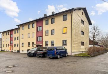 Hirten: Großzügige 3-Zimmer-Wohnung im 1.Obergeschoss