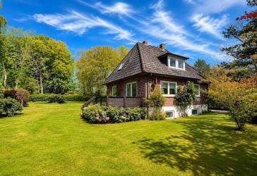 Gepflegtes Einfamilienhaus in attraktiver südstrandnaher Lage
