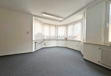Helle Büro- oder Praxisfläche im 1. OG mit Gestaltungsspielraum in zentraler Innenstadtlage