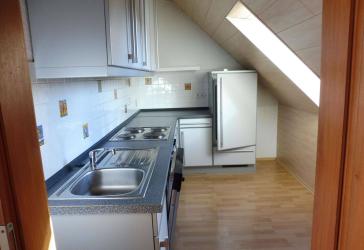 2-Zimmer-DG-Wohnung mit Einbauküche in Werl zu vermieten.